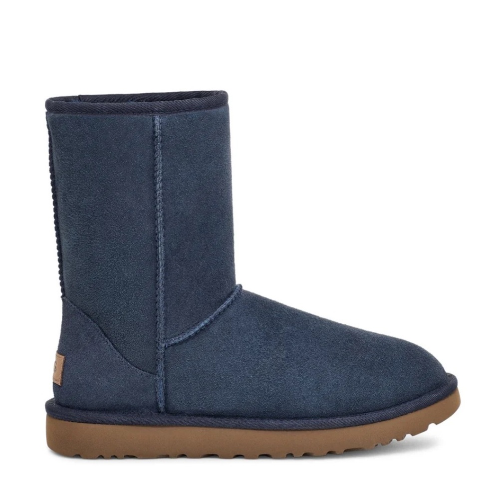 UGG Classic 2 Short Navy Blue Boots Women’s Size 9 SEE PHOTOS